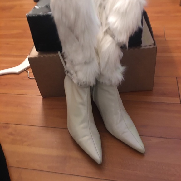 Selling as bundle Bebe clothes and shoes - Picture 4 of 12